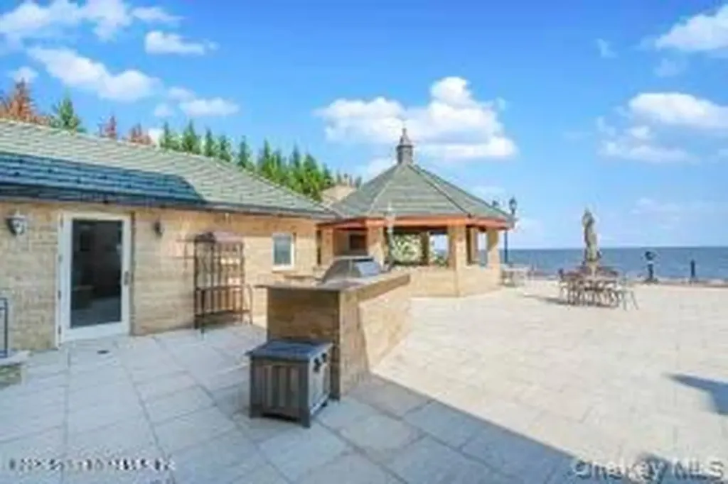 50 Wakefield Staten Island NY 10312