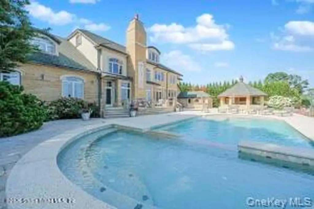 50 Wakefield Staten Island NY 10312