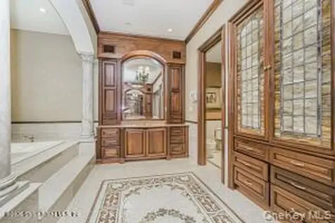 50 Wakefield Staten Island NY 10312