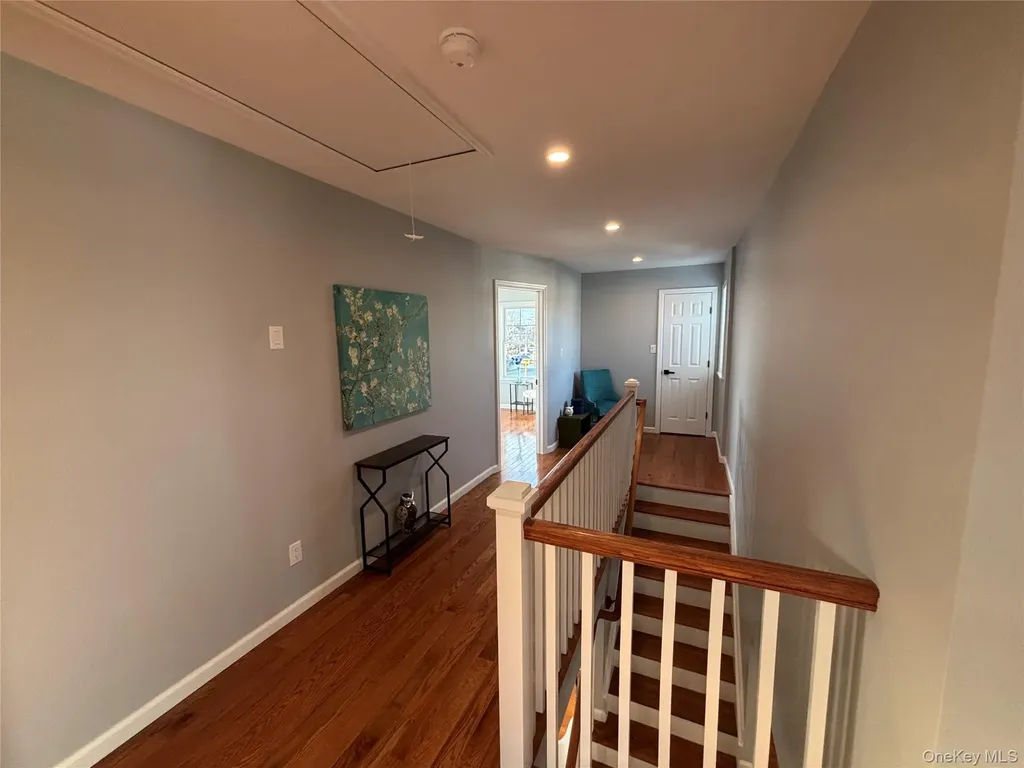 403 S Bayview Avenue Freeport NY 11520