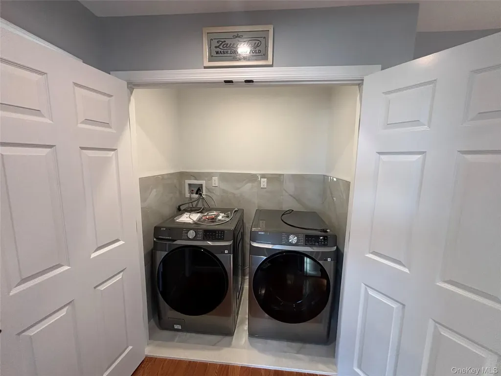 403 S Bayview Avenue Freeport NY 11520