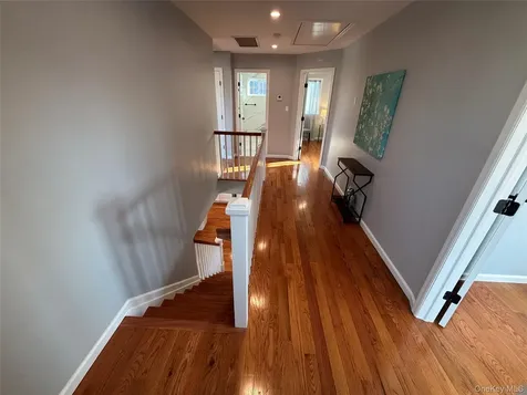 403 S Bayview Avenue Freeport NY 11520