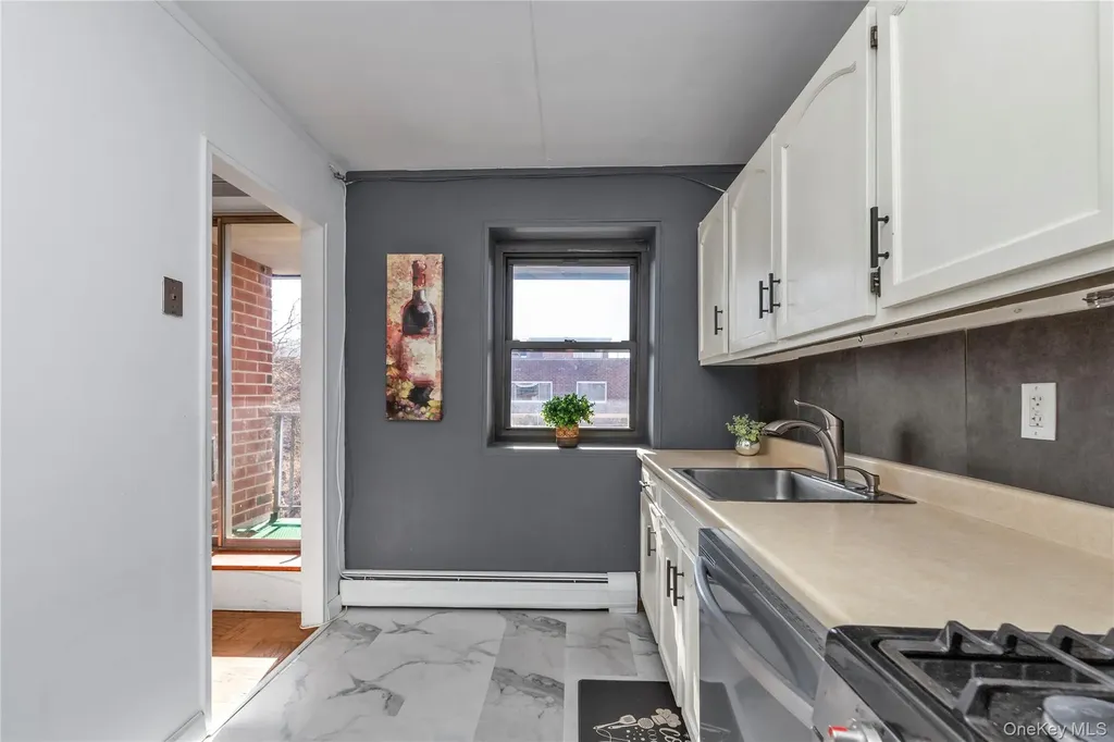 100 Clinton Avenue Mineola NY 11501