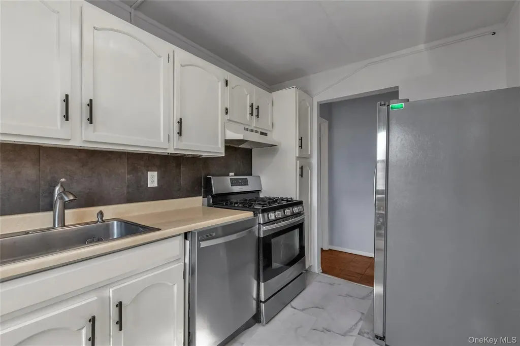 100 Clinton Avenue Mineola NY 11501