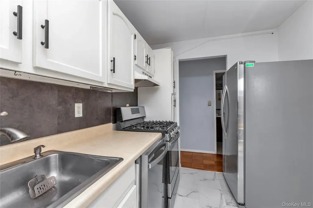 100 Clinton Avenue Mineola NY 11501