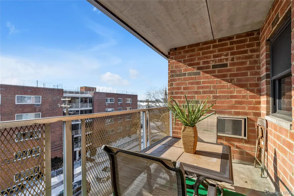 100 Clinton Avenue Mineola NY 11501