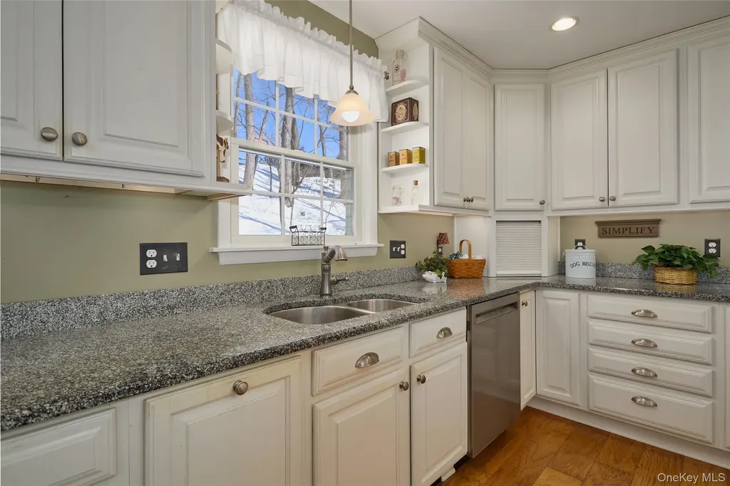 9 Rosalind Road Poughkeepsie NY 12601