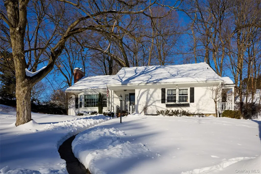 9 Rosalind Road Poughkeepsie NY 12601