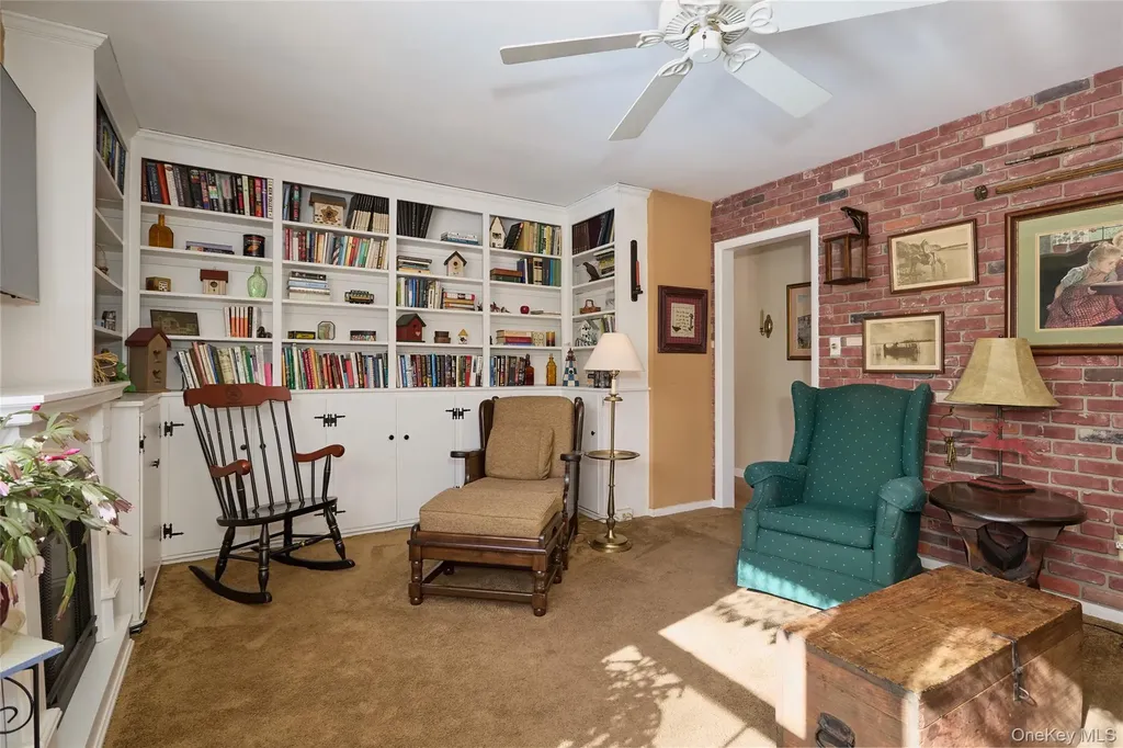 9 Rosalind Road Poughkeepsie NY 12601