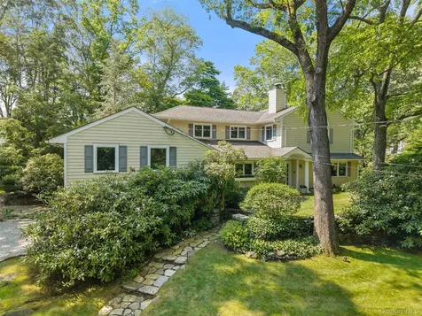 110 Round Hill Road Scarsdale NY 10583