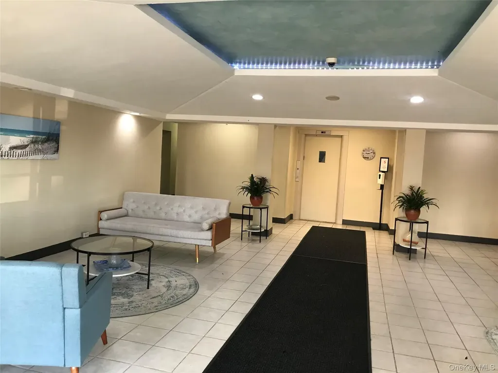 855 E Broadway Long Beach NY 11561