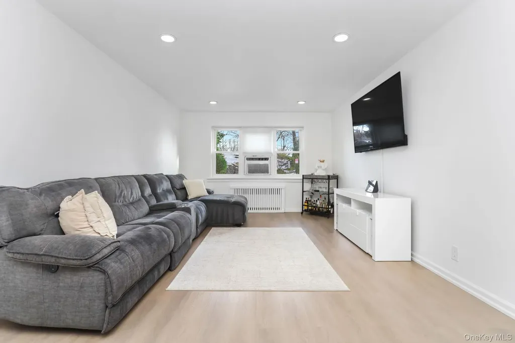 450 Pelham Road New Rochelle NY 10805