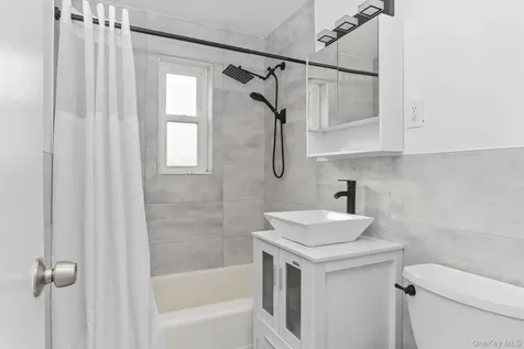 450 Pelham Road New Rochelle NY 10805