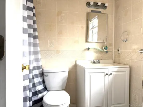 4 Manor Hills Drive Manorville NY 11949