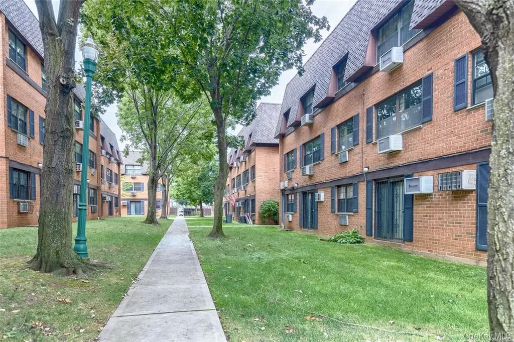 219-36 64th Avenue Bayside NY 11364