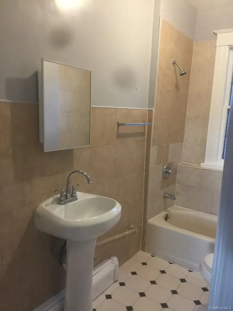 104 Winnikee Avenue Poughkeepsie NY 12601
