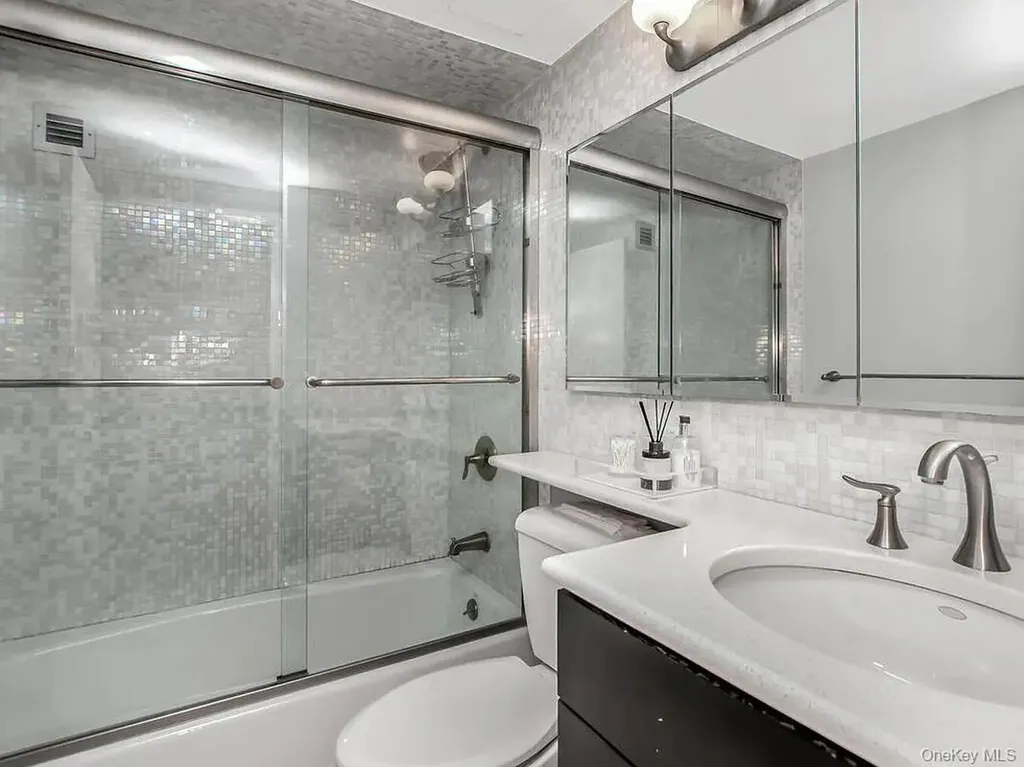 2287 Johnson Avenue Bronx NY 10463