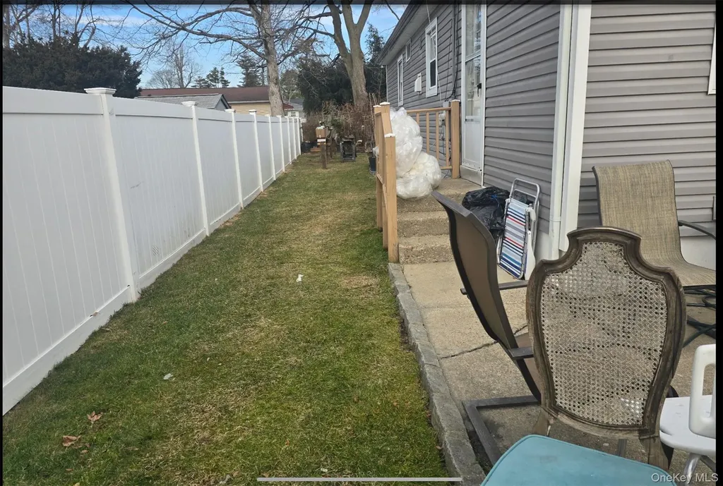 5 Campion Street Brentwood NY 11717