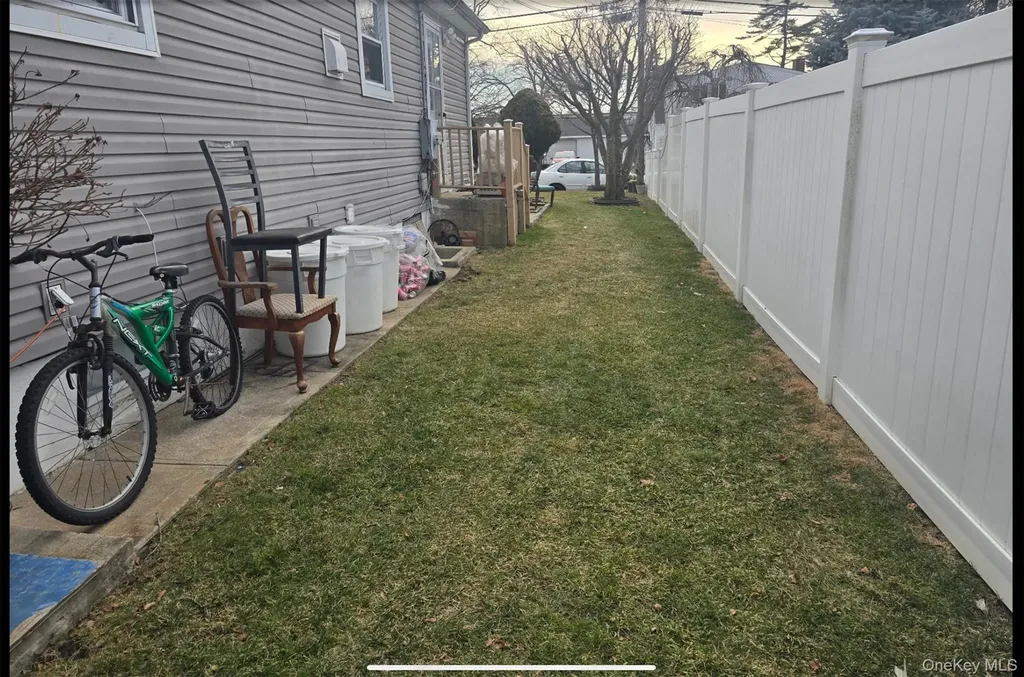 5 Campion Street Brentwood NY 11717