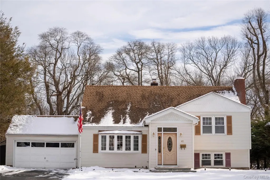 41 Foxhill Road Valhalla NY 10595