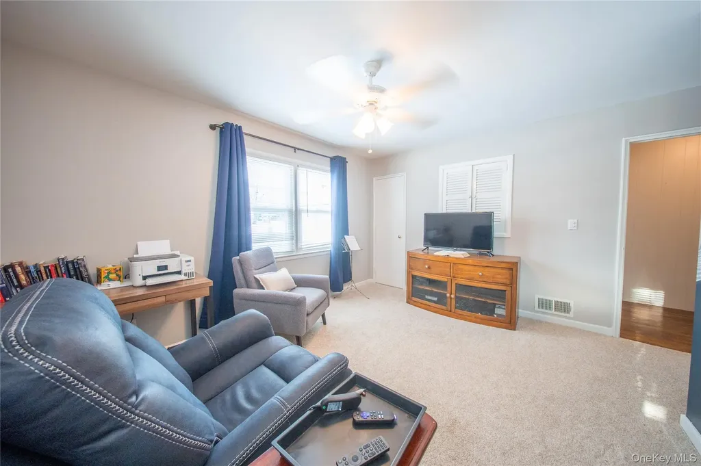 41 Foxhill Road Valhalla NY 10595