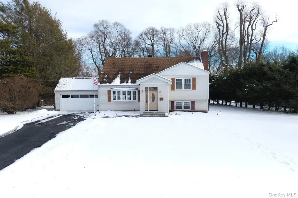 41 Foxhill Road Valhalla NY 10595