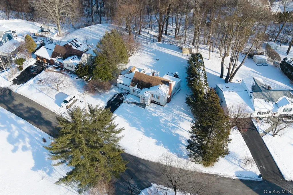 41 Foxhill Road Valhalla NY 10595