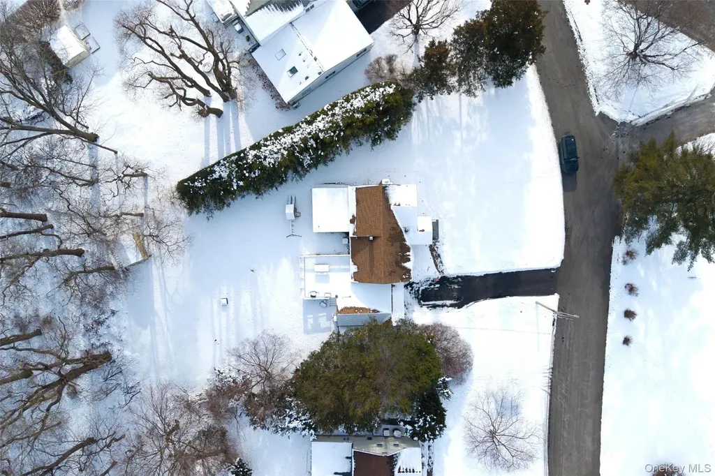 41 Foxhill Road Valhalla NY 10595