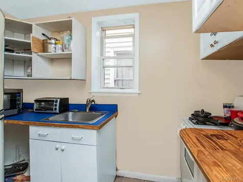 188 Woodworth Avenue Yonkers NY 10701