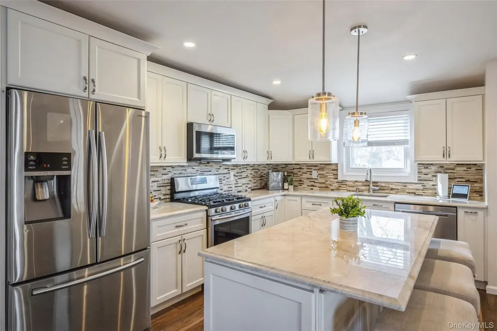 2 Udalia Road West Islip NY 11795