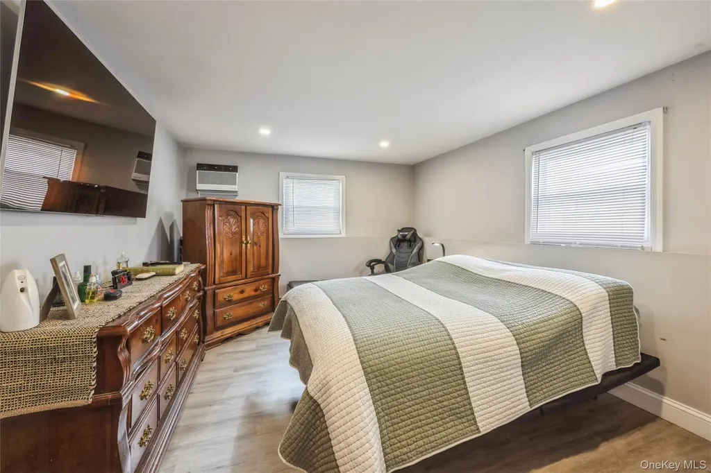 2 Udalia Road West Islip NY 11795