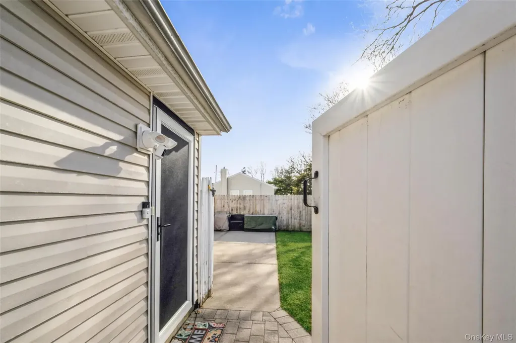 2 Udalia Road West Islip NY 11795
