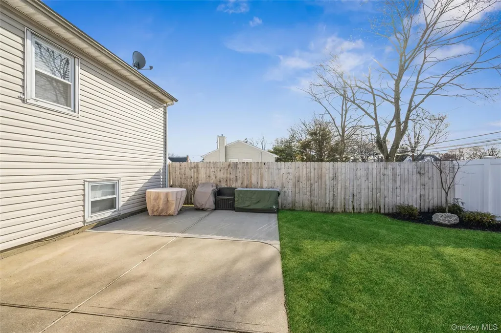 2 Udalia Road West Islip NY 11795