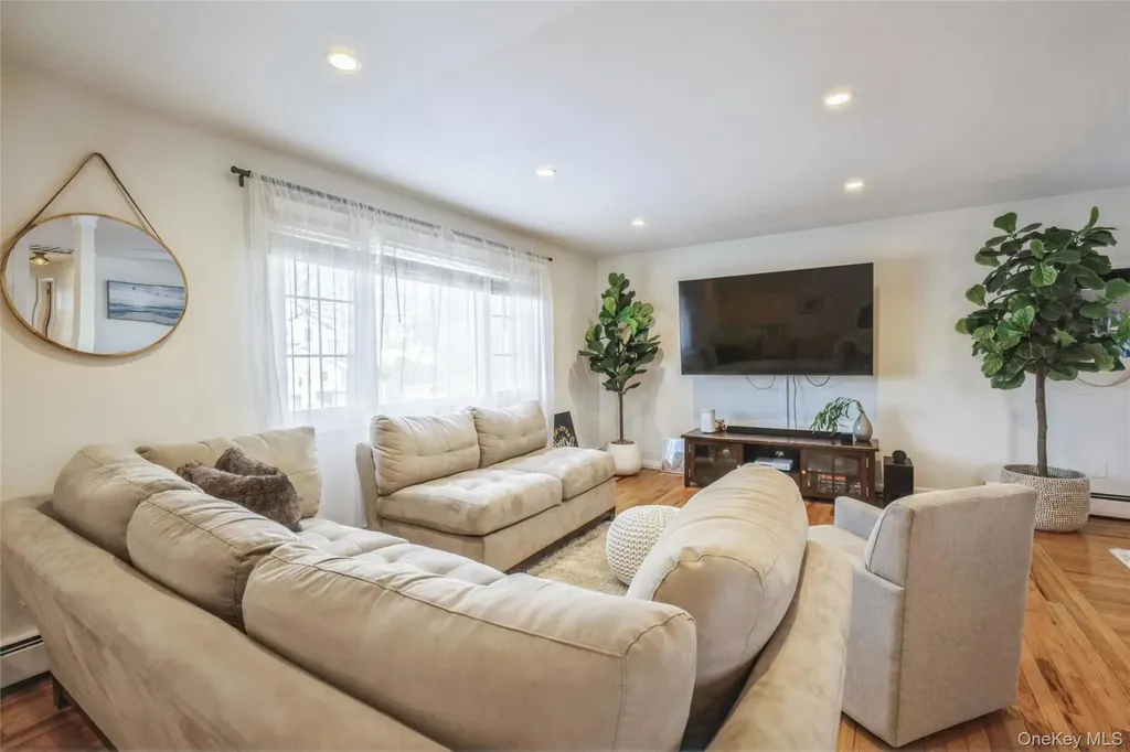 2 Udalia Road West Islip NY 11795