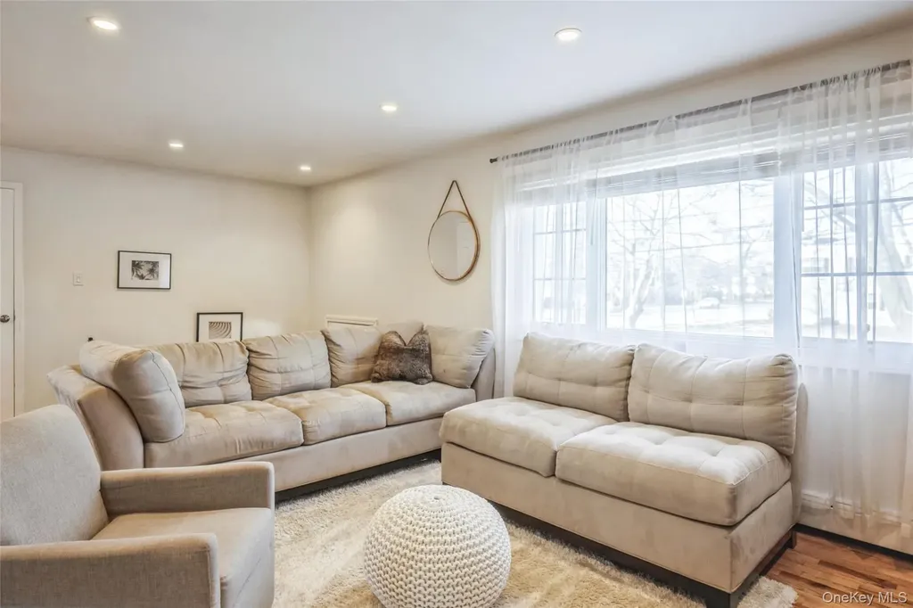 2 Udalia Road West Islip NY 11795