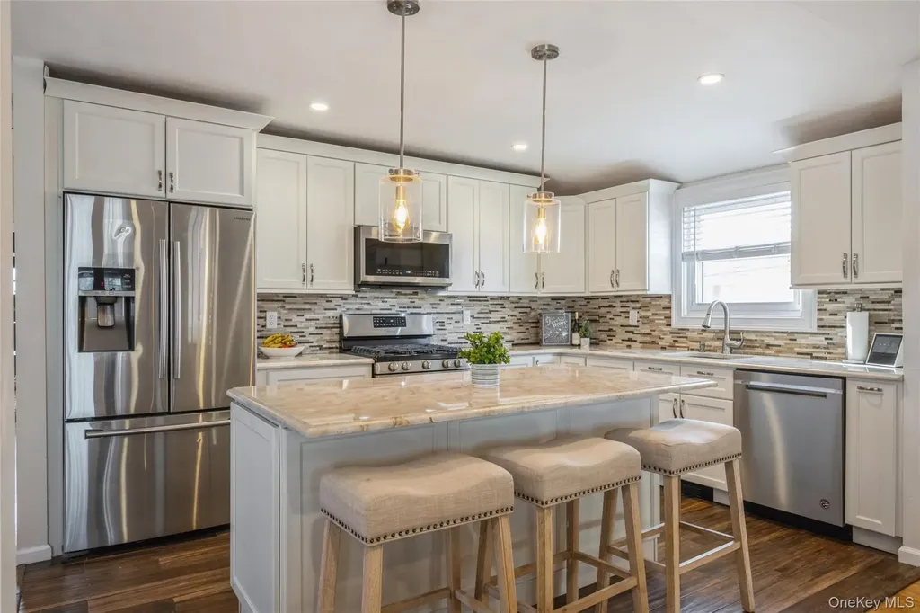 2 Udalia Road West Islip NY 11795