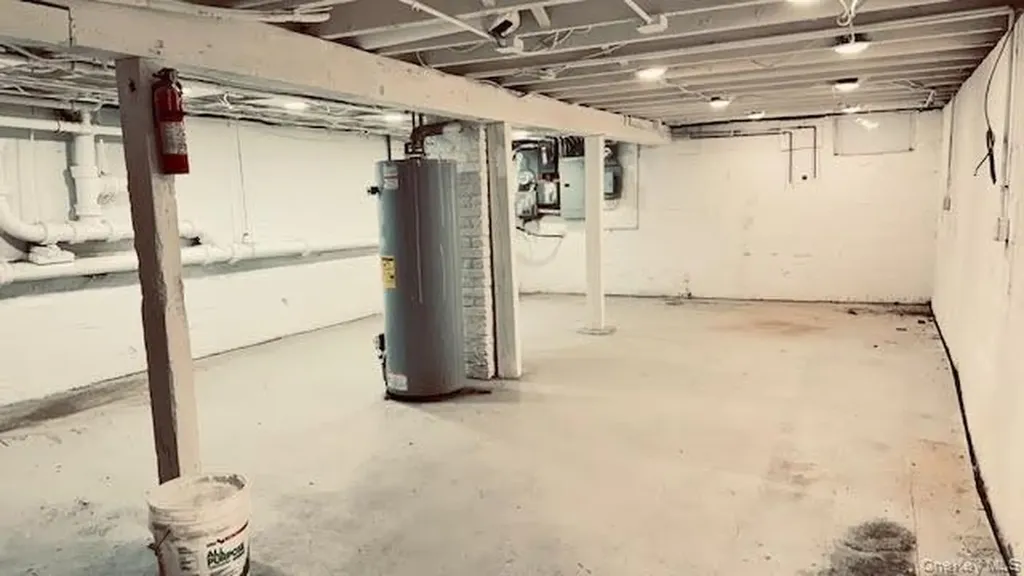 43-27 Bowne Street Flushing NY 11355