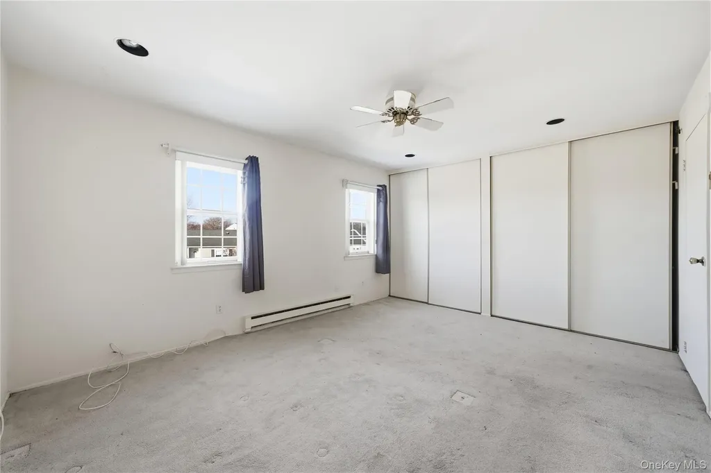 170 Harbor S Amityville NY 11701
