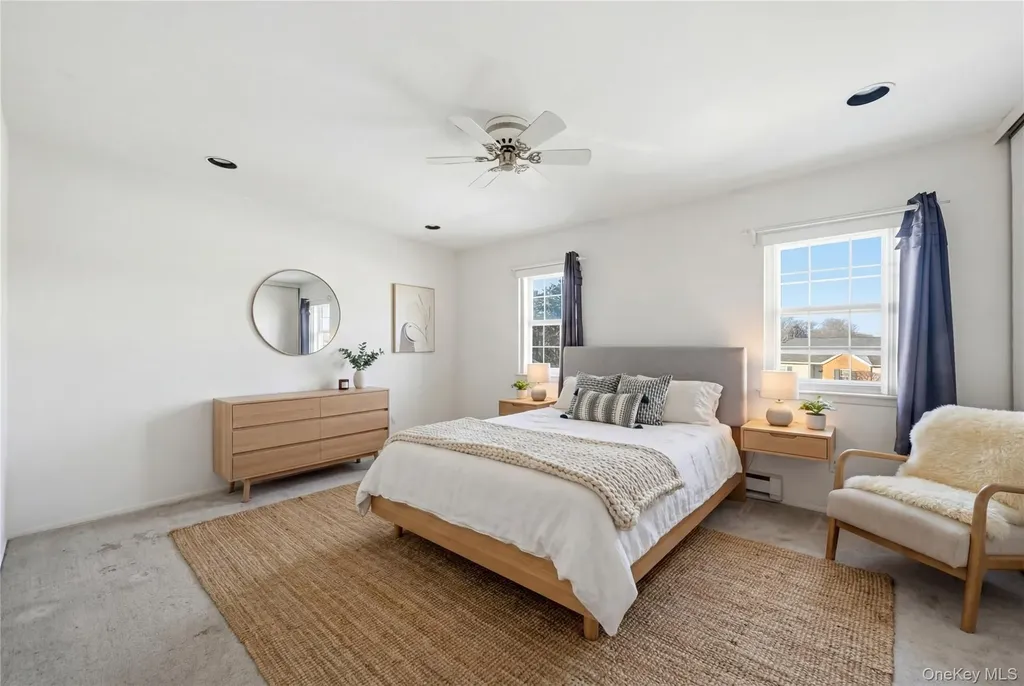 170 Harbor S Amityville NY 11701