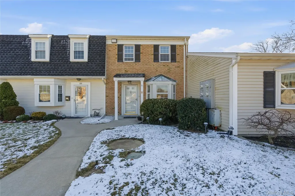 170 Harbor S Amityville NY 11701