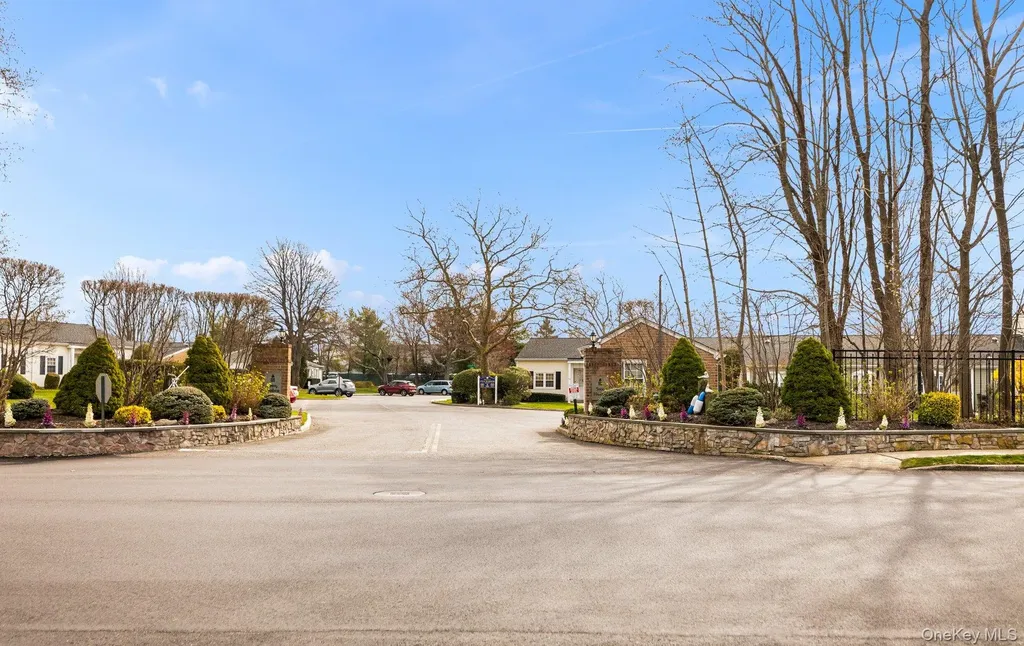 170 Harbor S Amityville NY 11701
