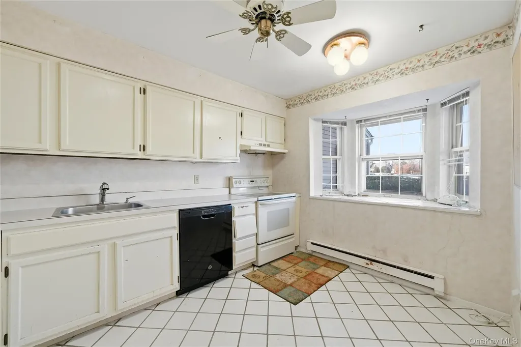 170 Harbor S Amityville NY 11701