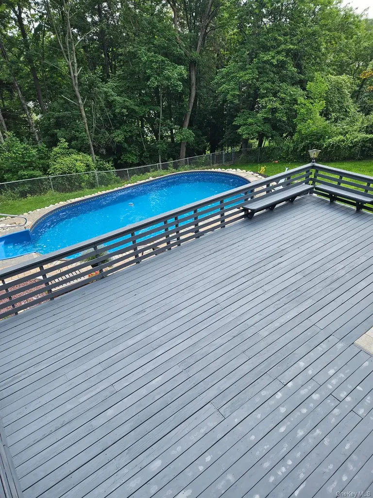 135 Standish Drive Pearl River NY 10965