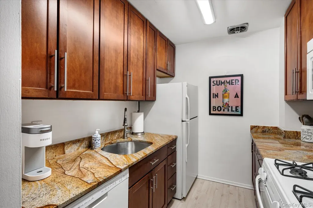 711 Shore Road Long Beach NY 11561