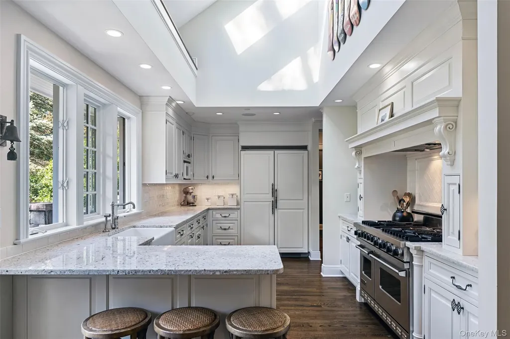 12 Bishop Park Road Pound Ridge NY 10576