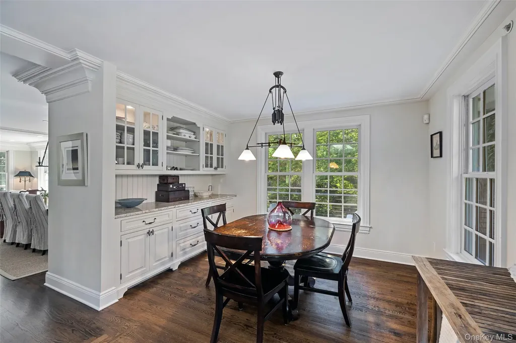 12 Bishop Park Road Pound Ridge NY 10576