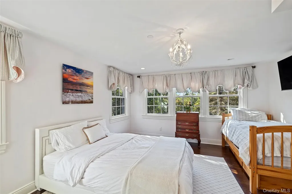 12 Bishop Park Road Pound Ridge NY 10576
