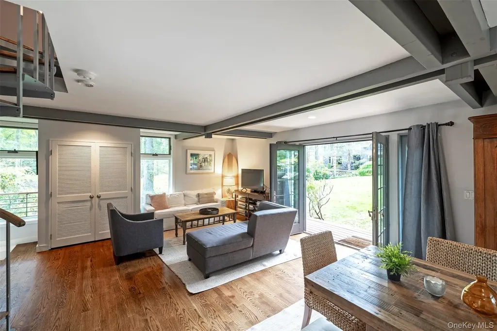 12 Bishop Park Road Pound Ridge NY 10576