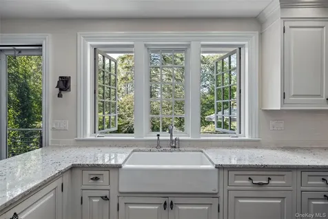 12 Bishop Park Road Pound Ridge NY 10576