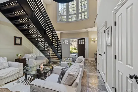 12 Bishop Park Road Pound Ridge NY 10576